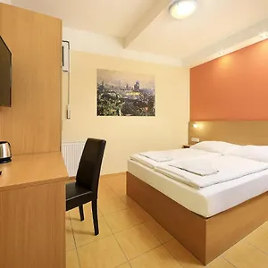 Apartamento Basement Old Town, Praga